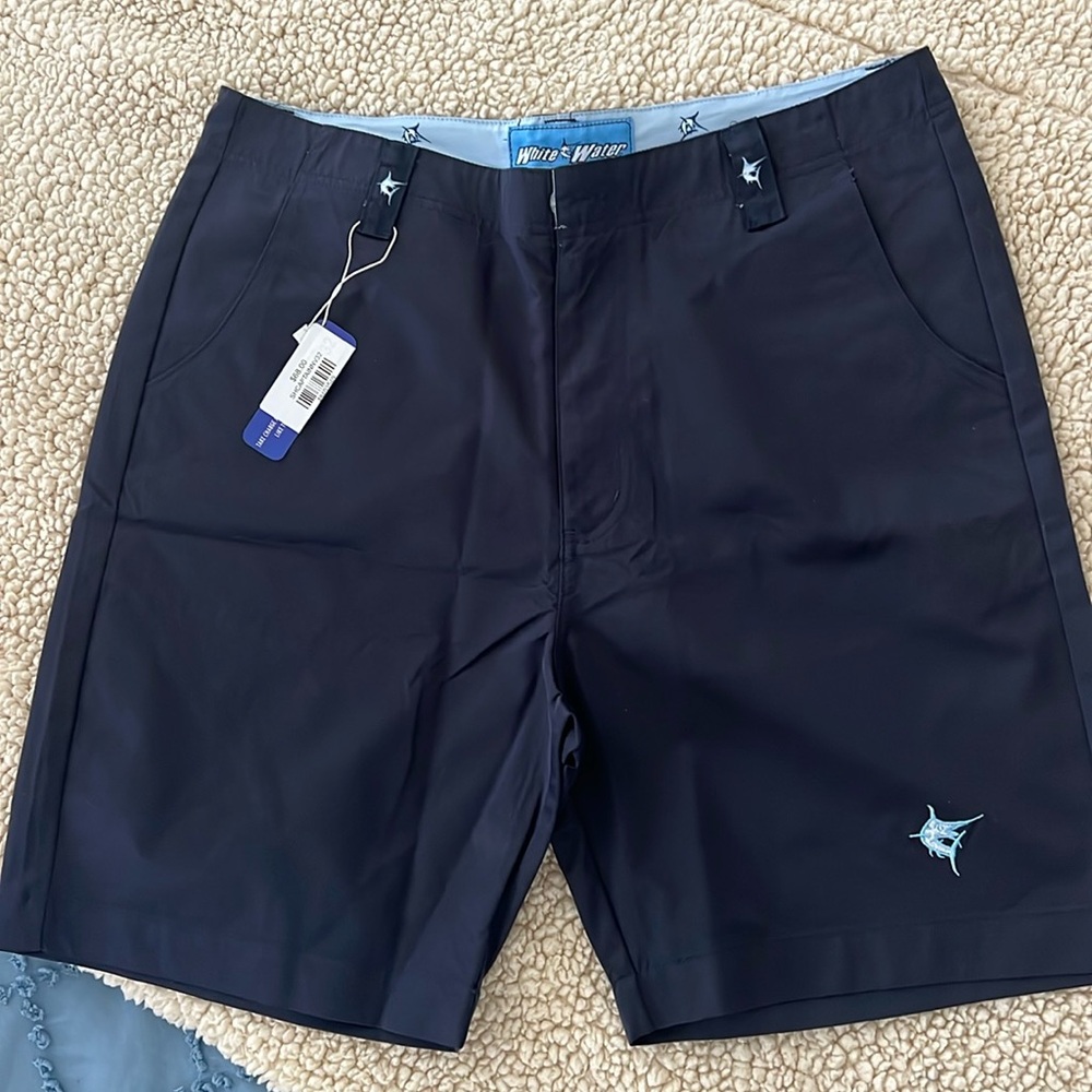 White water mens shorts navy
Size 32 waist